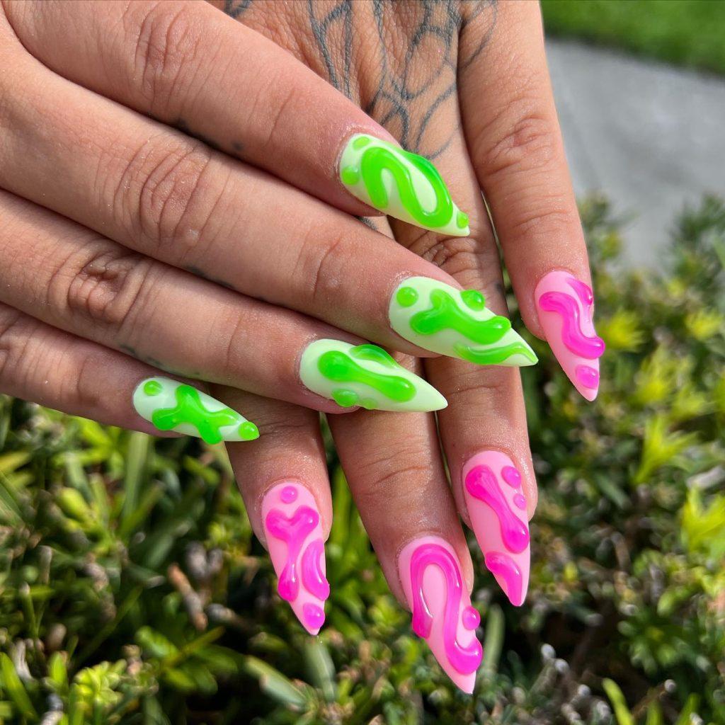green nails