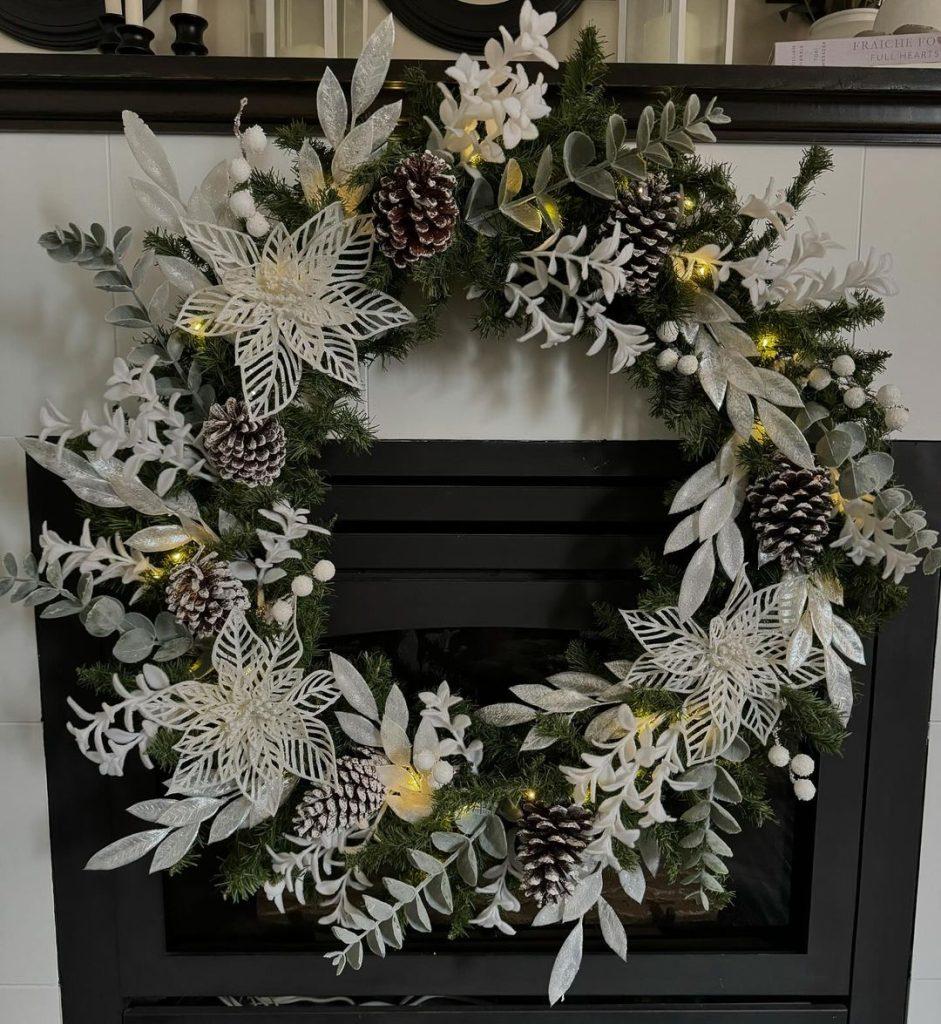 Wonderfully Inviting Winter Wreath Ideas For Your Front Door | Winter Decor - ReallyRushai