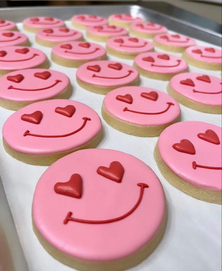 Valentine’s Day sugar cookies - ReallyRushai