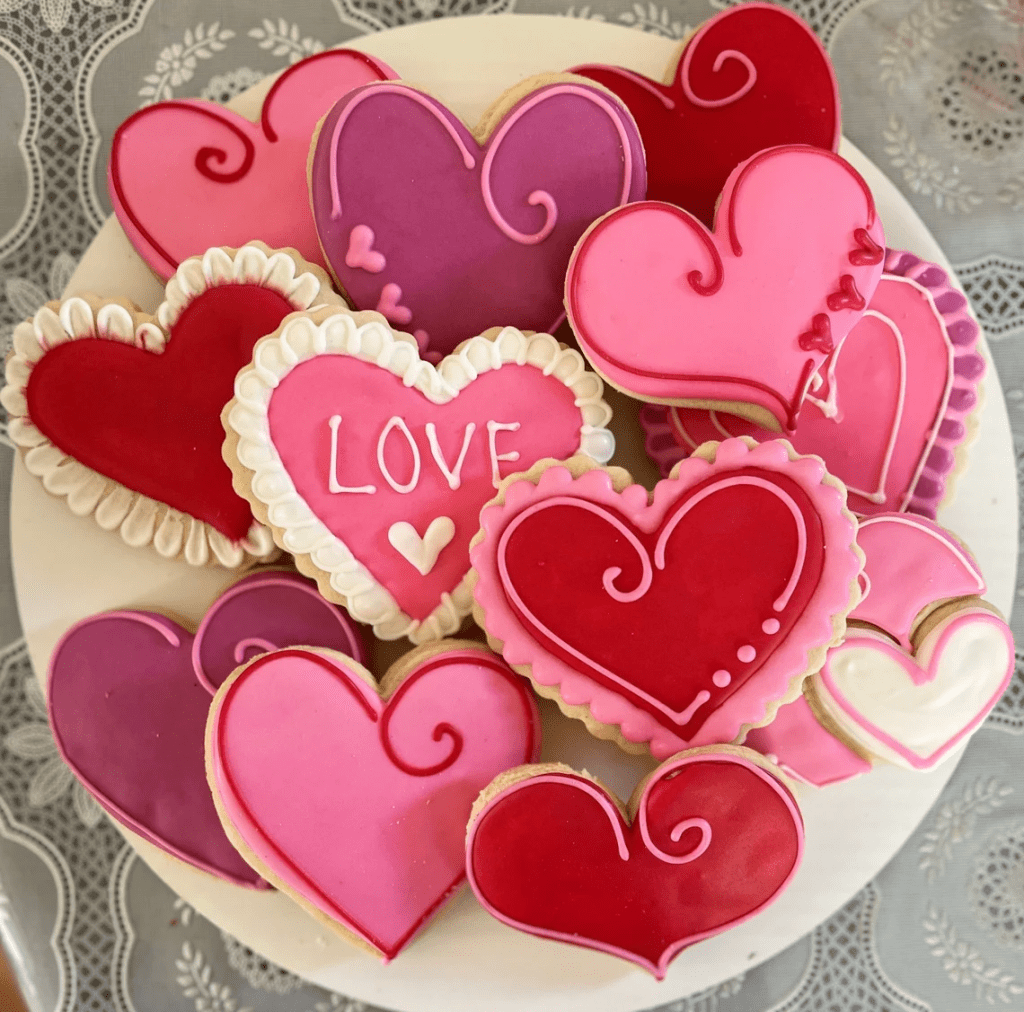 Valentine’s Day sugar cookies - ReallyRushai