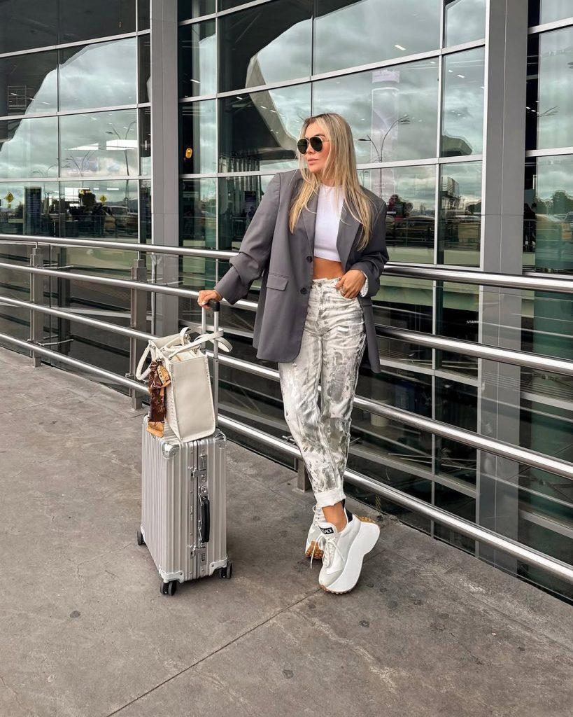 Comfy Airport Outfits - ReallyRushai