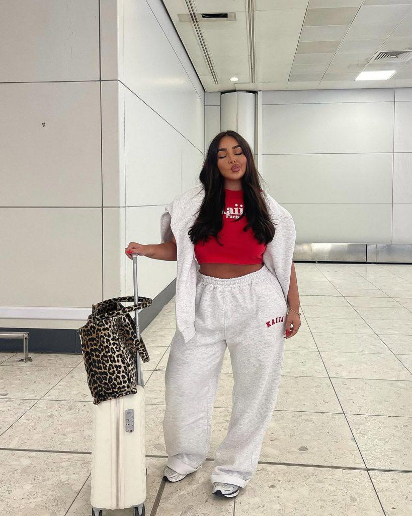 Comfy Airport Outfits - ReallyRushai
