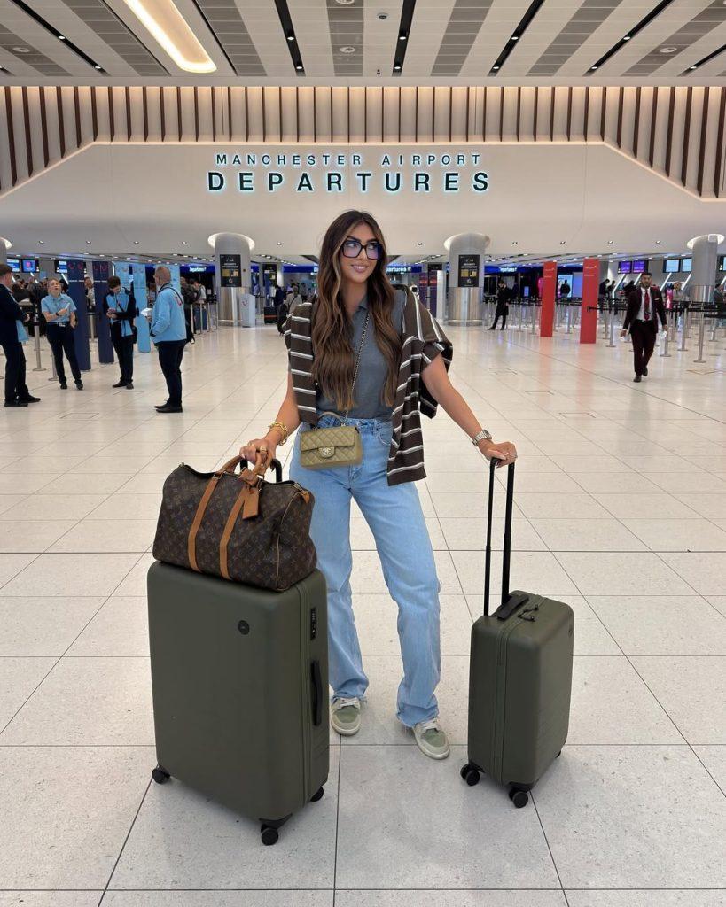 Comfy Airport Outfits - ReallyRushai