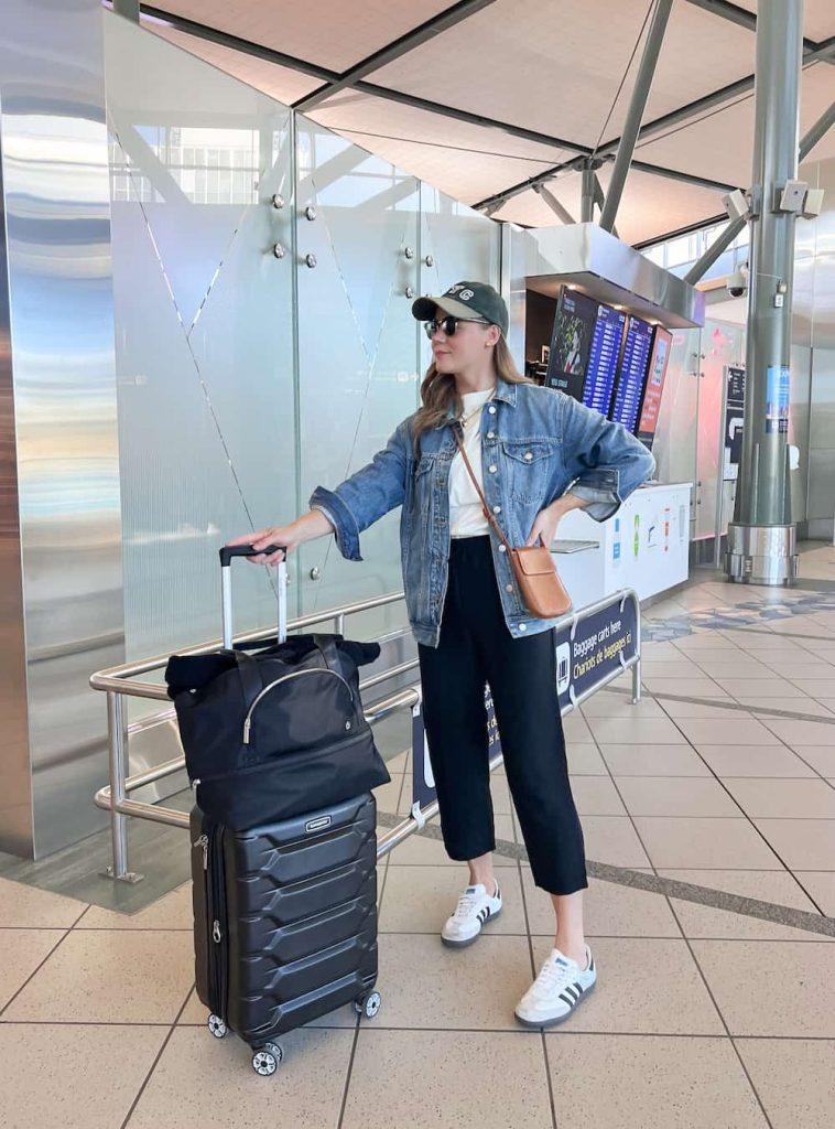 Comfy Airport Outfits - ReallyRushai