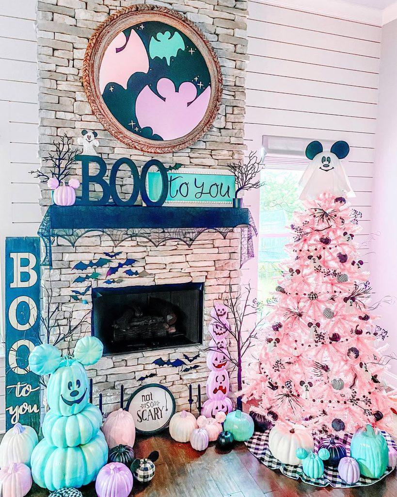 girly and pink halloween mantle decor - ReallyRushai