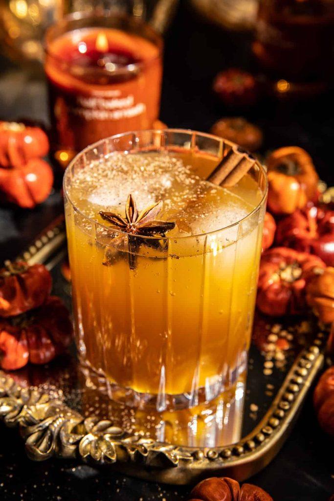 Friendsgiving Ideas - Friendsgiving Cocktails - ReallyRushai