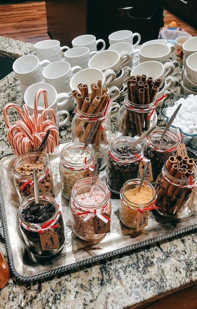 11 Aesthetic Hot Cocoa Bar Ideas for the Ultimate Cozy Girls' Night - ReallyRushai